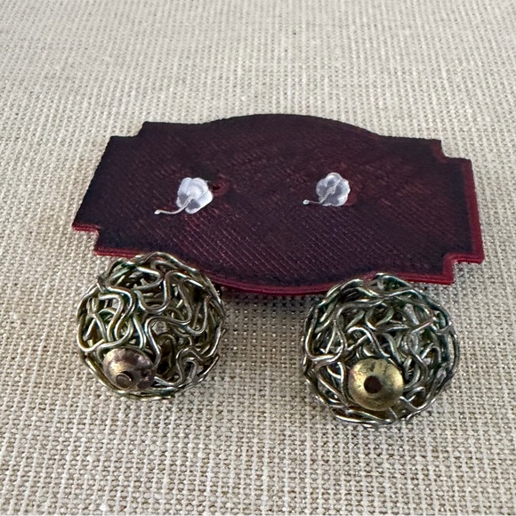 Pink Floral Stud Earrings and Wire Mesh Earrings - Picture 6 of 7